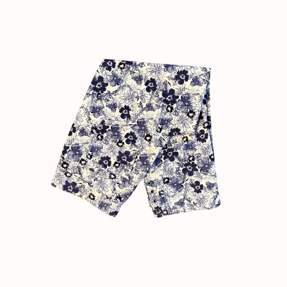 Westbound Pull On Capri Pants Size 16 Mid Rise Blue White Floral Tummy Control - Picture 16 of 16